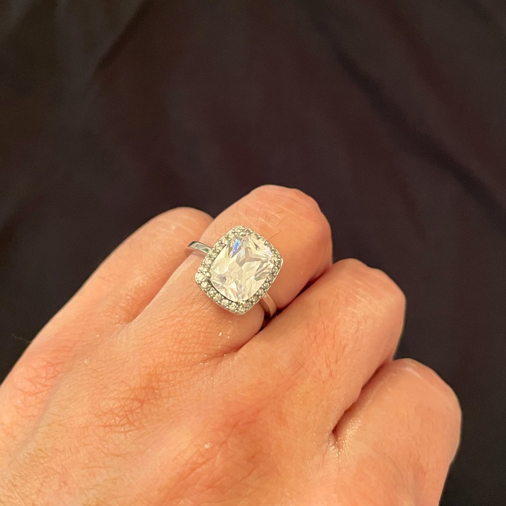 Beautiful large cubic zirconia ring